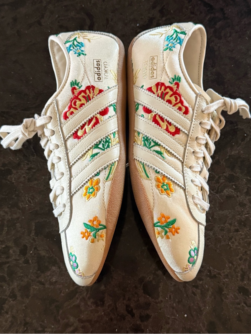 Adidas Tokyo Floral Embroidery Pack - Cream White sneakers - Picture 14 of 14